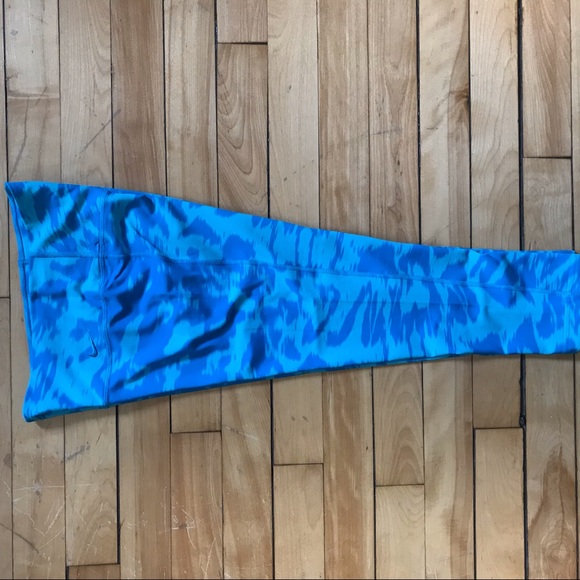 NIKE DRI-FIT Women 3/4 Tights size: XS NWOT - Picture 5 of 6